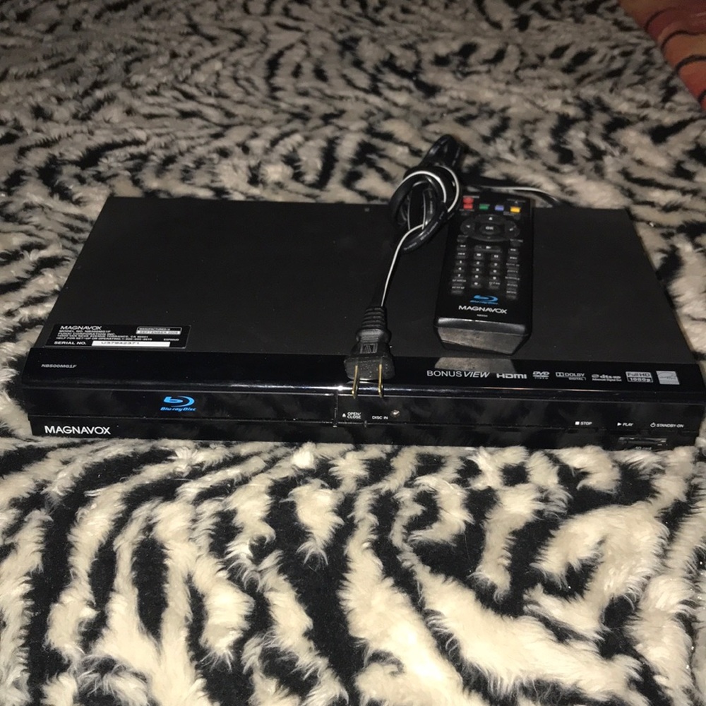 Magnavox Blue Ray player HDMI # NB500MG1F